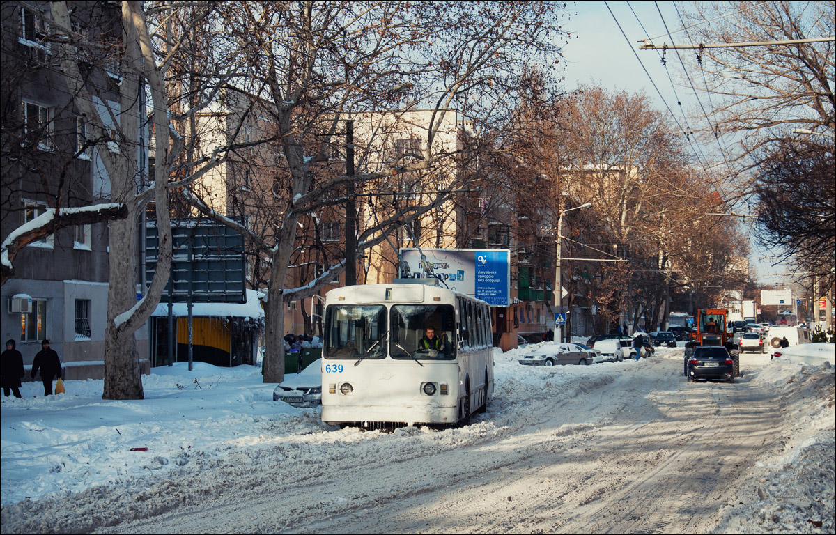 Одесса, ЗиУ-682В-012 [В0А] № 639; Одесса — 27.12–30.12.2014 — Снегопад и его последствия