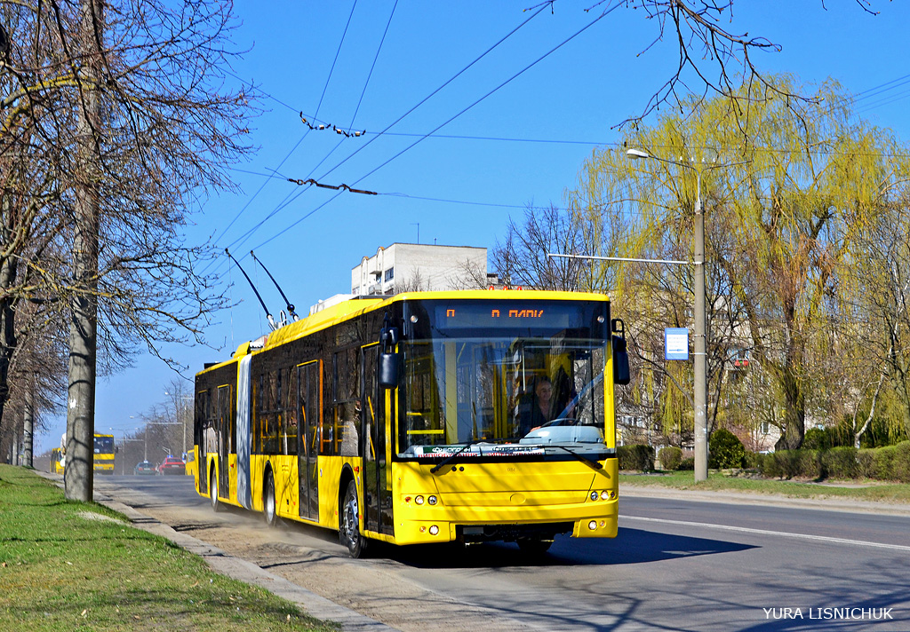 Kijev, Bogdan Т90110 — 2328; Luck — New Bogdan trolleybuses