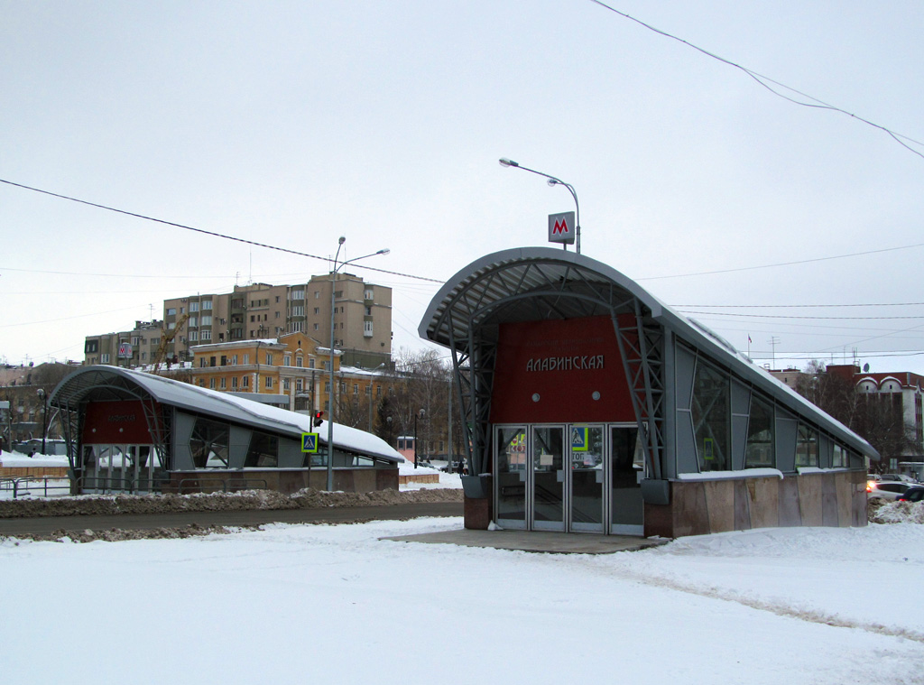 Szamara — Metro entrances