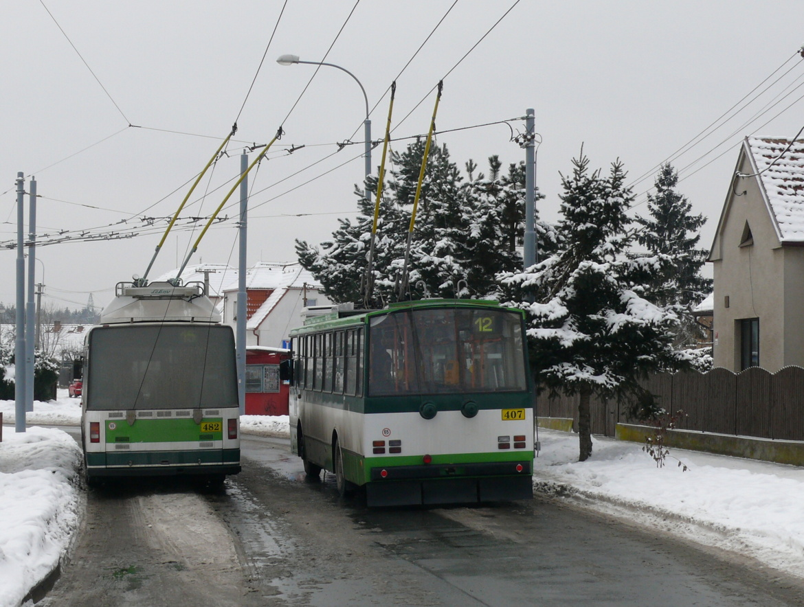 Plzeň, Škoda 14TrM № 407; Plzeň, Škoda 21TrACI № 482