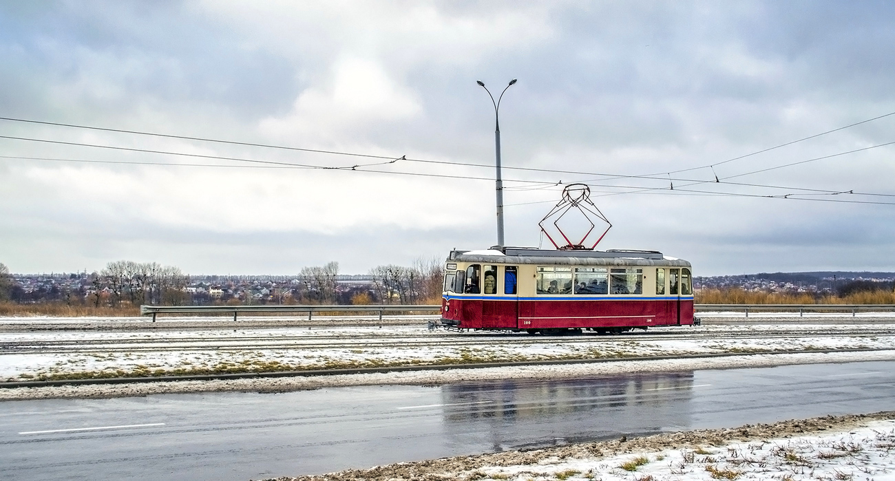 Винница, Gotha T57 № 100; Винница — Поездка 10.01.2015 «Винница новогодняя» на вагонах Gotha № 100, Karpfen Be 4/4 № 233 и троллейбусе Богдан Т70117 № 040