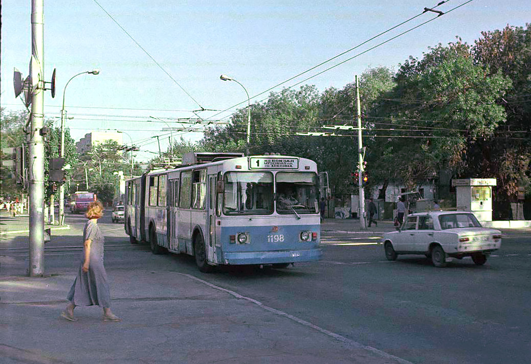 Saratov, ZiU-683V01 # 1198