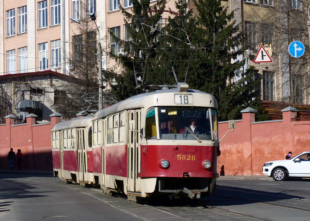 Киев, Tatra T3SU № 5828