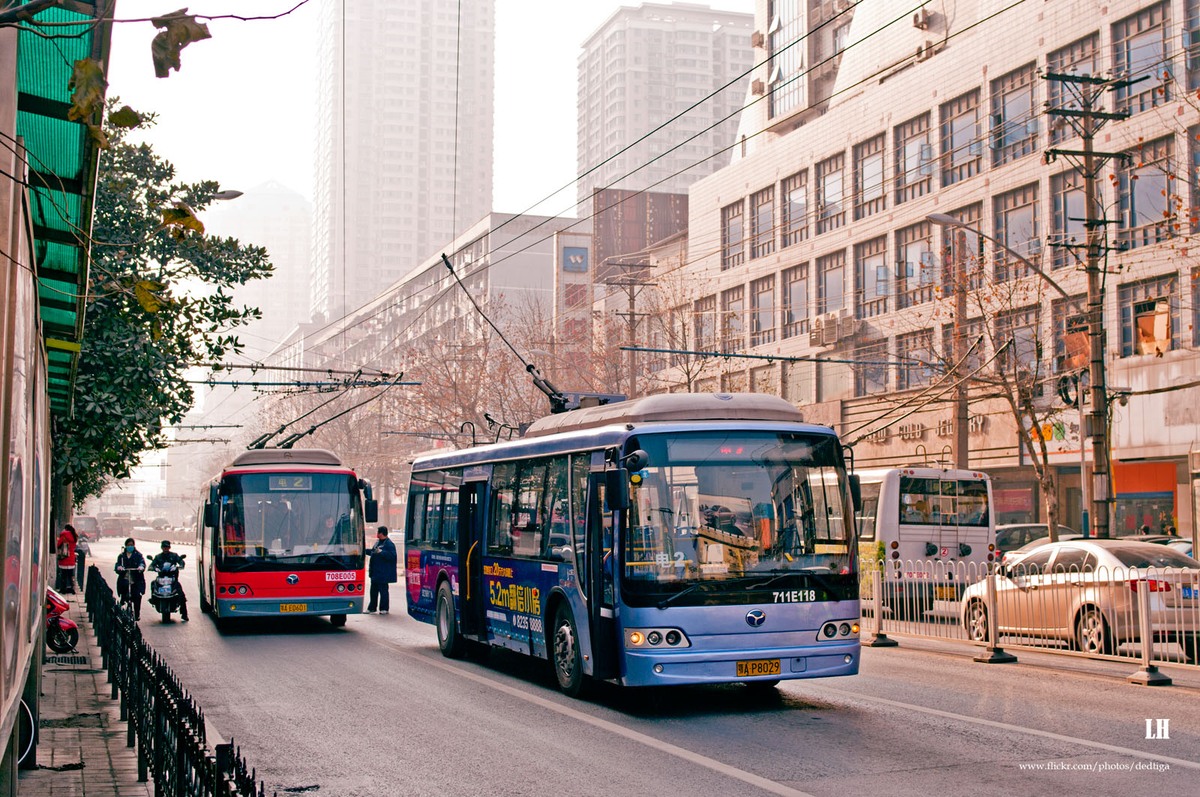 Wuhan, Dongfeng-Yangtse WGD68UK nr. 711E118