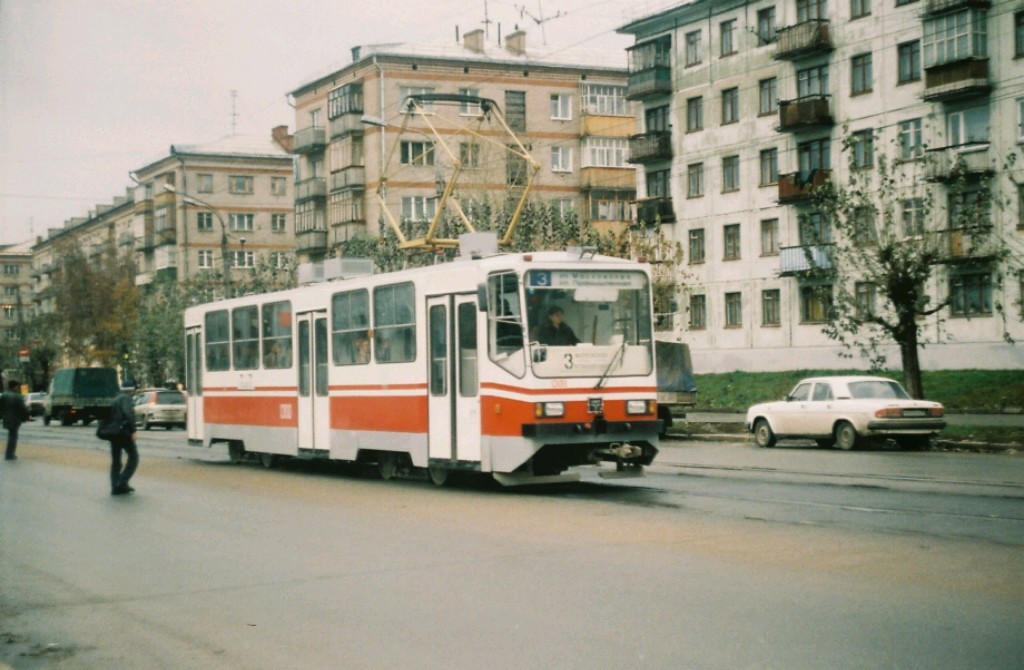 Ижевск, 71-402 № 1300