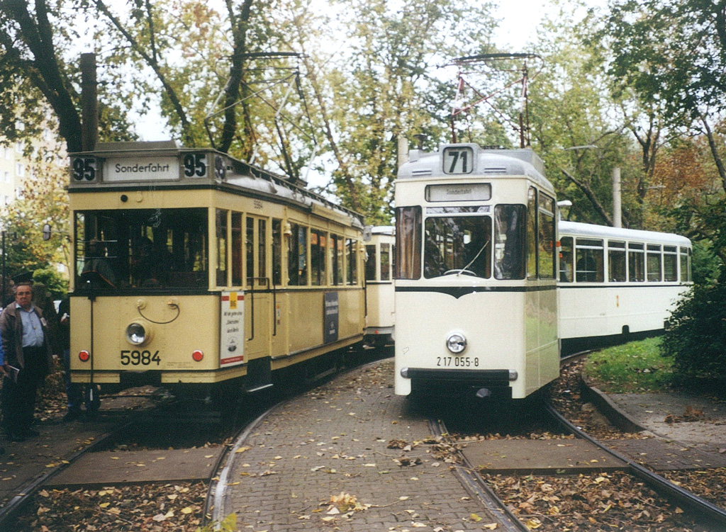 Берлин, BVG T 24/49 № 5984; Берлин, Reko TE59 № 217 055-8
