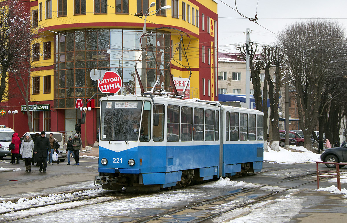 Vinnytsia, Tatra KT4SU nr. 221