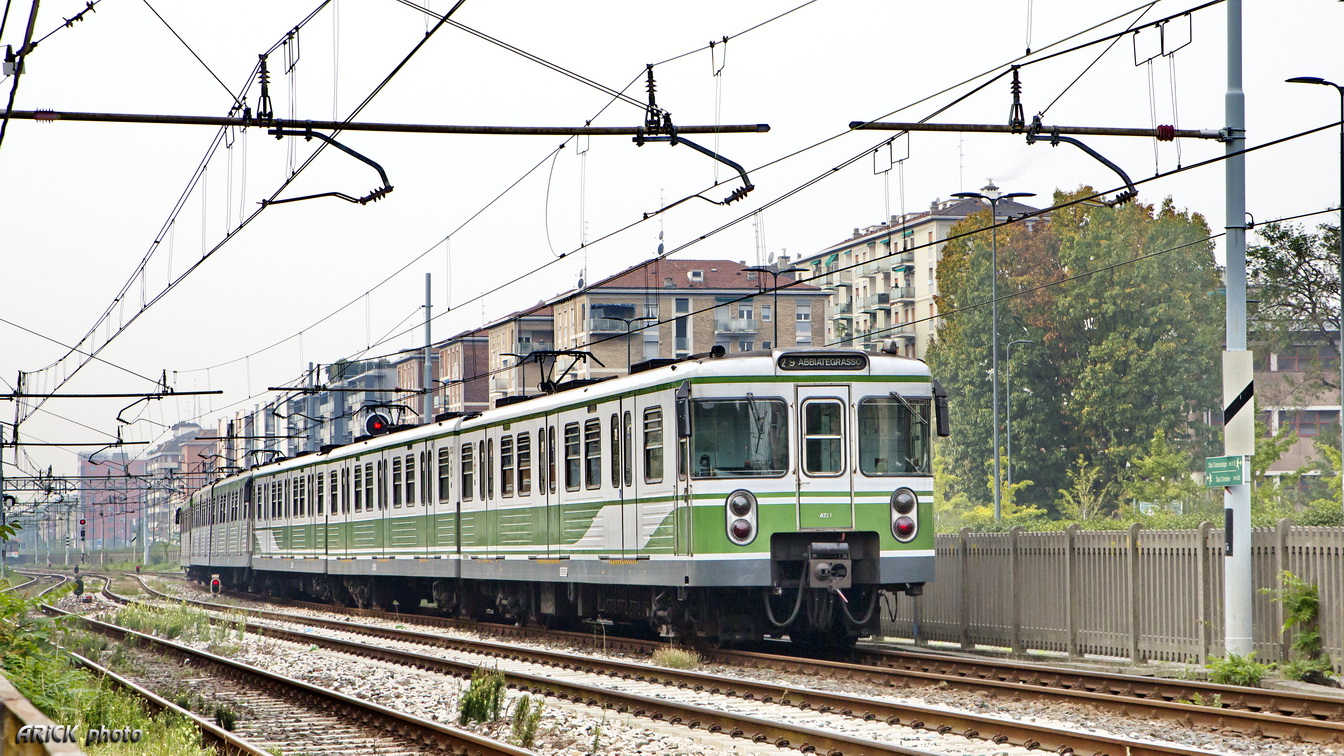 Mediolan, Socimi Milan motor car Nr 395; Mediolan — Metro — Linea M2