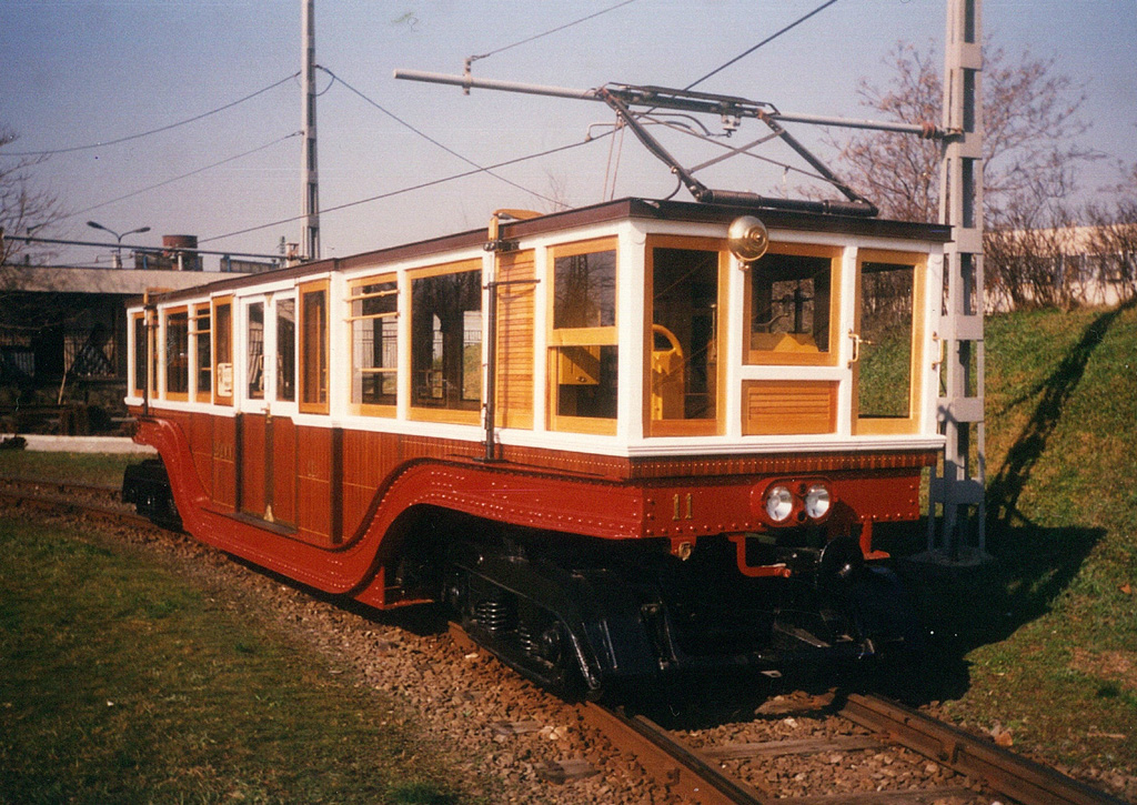 Будапешт, Schlick/Siemens & Halske (BKVT) № 11; Будапешт — Подземная железная дорога Тысячелетия (M1); Будапешт — Трамвайные депо