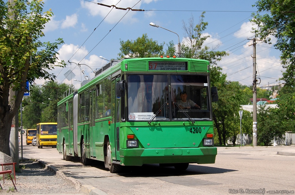 Troleibuzul din Crimeea, Kiev-12.03 nr. 4200