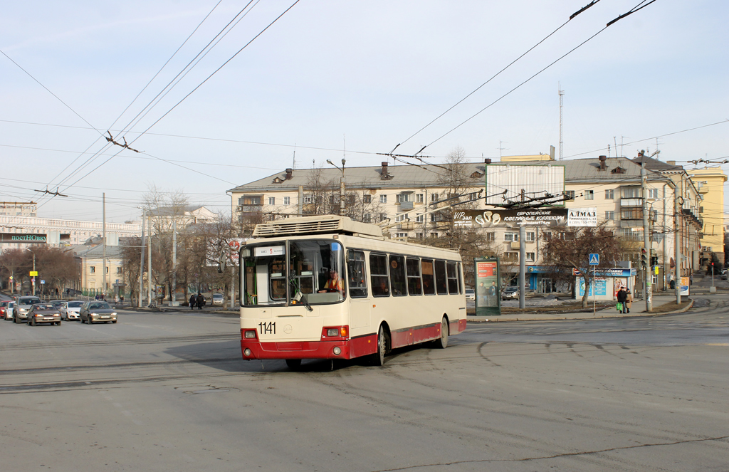 Челябинск, ЛиАЗ-5280 (ВЗТМ) № 1141