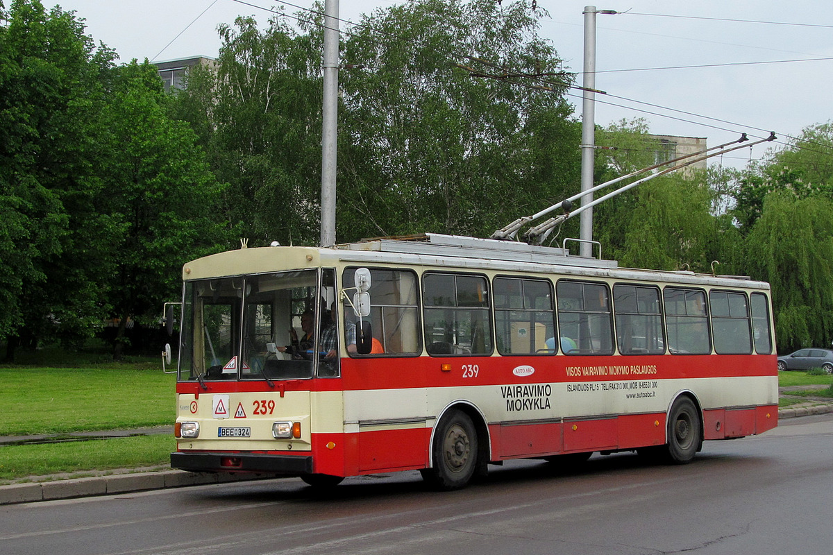 Каунас, Škoda 14Tr02 № 239