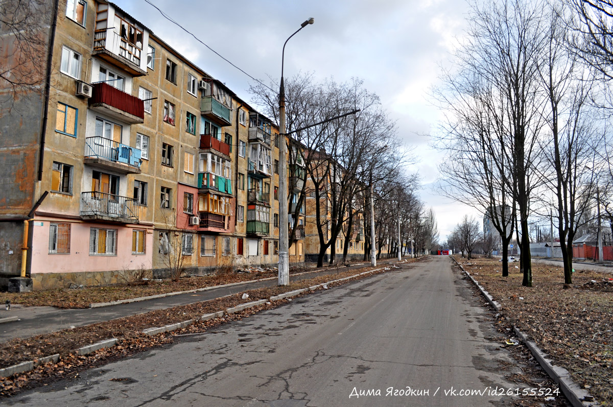 Donetsk — Miscellaneous trolleybus photos; Donetsk — War damage