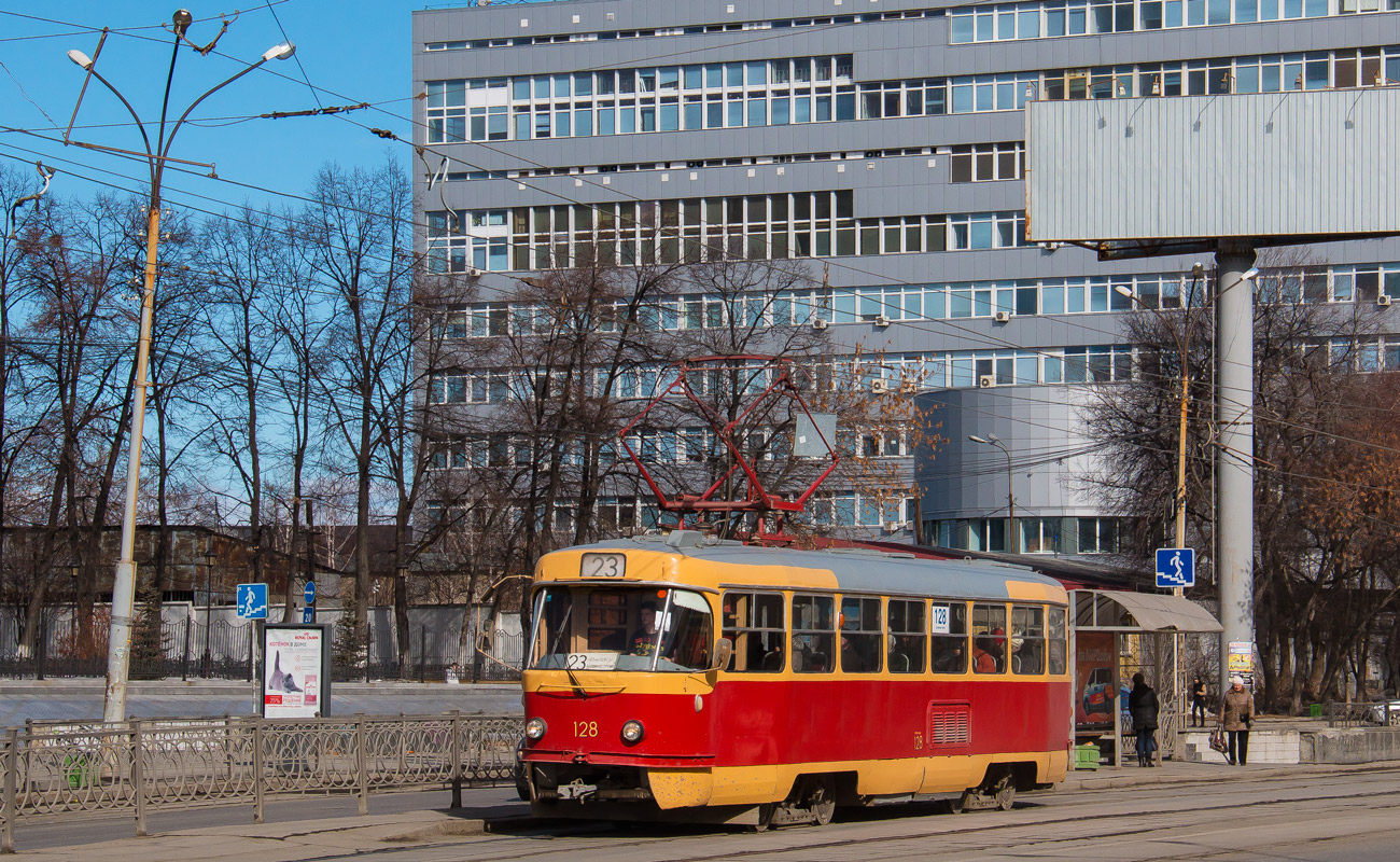 Yekaterinburg, Tatra T3SU # 128