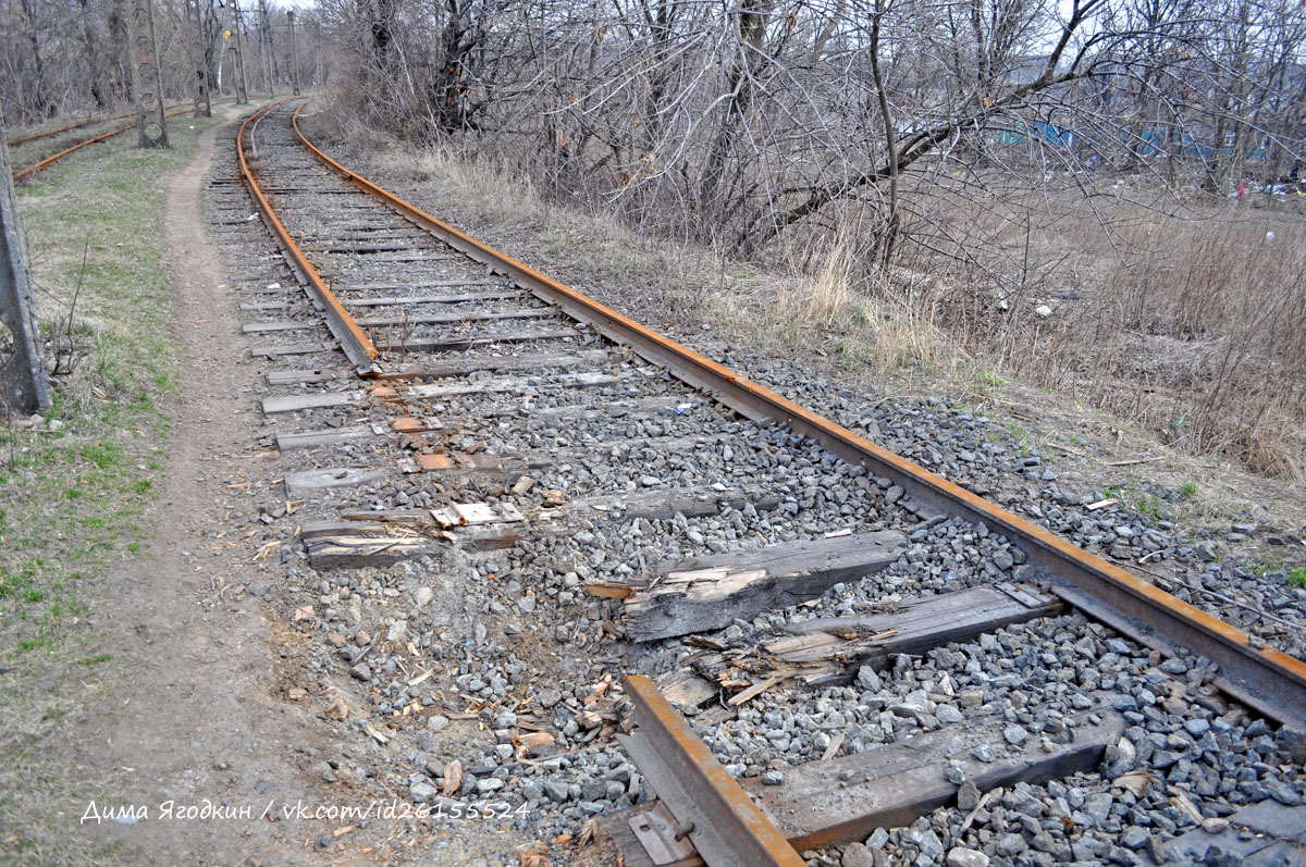 頓涅茨克 — 3th depot tram lines; 頓涅茨克 — War damage