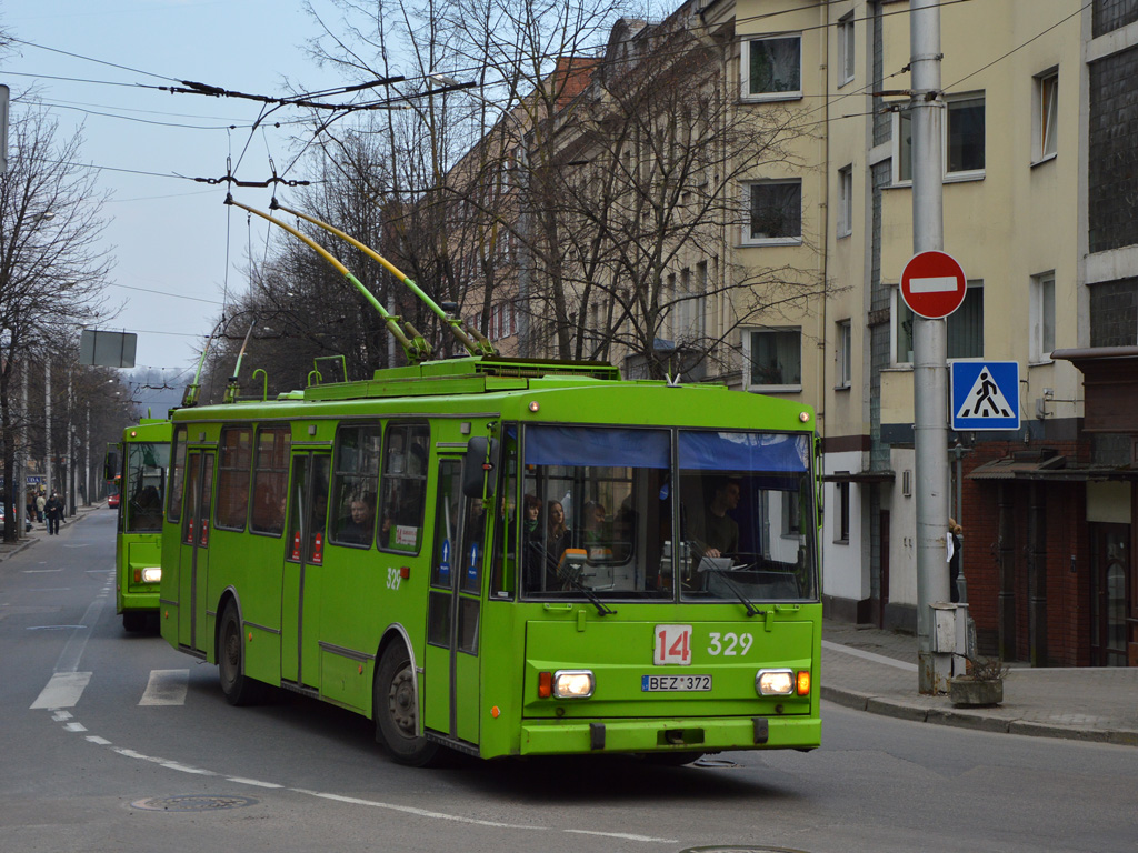 Kaunas, Škoda 14Tr № 329