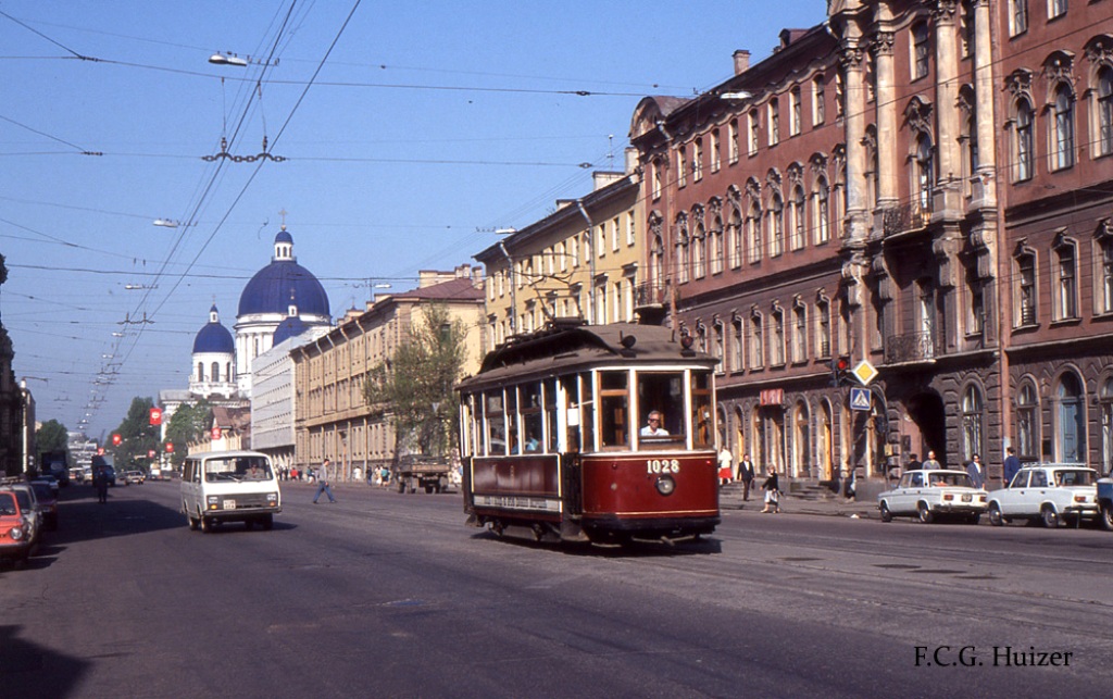 St Petersburg, 2-axle motor car nr. 1028; St Petersburg — Historic tramway photos