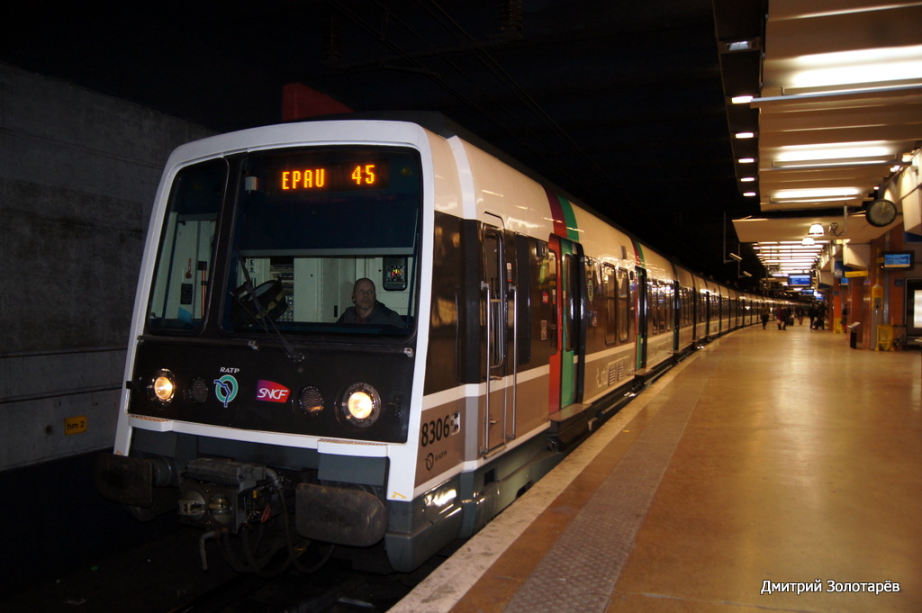 Париж -  Версаль -  Ивелин — Электропоезда RER — Линия B
