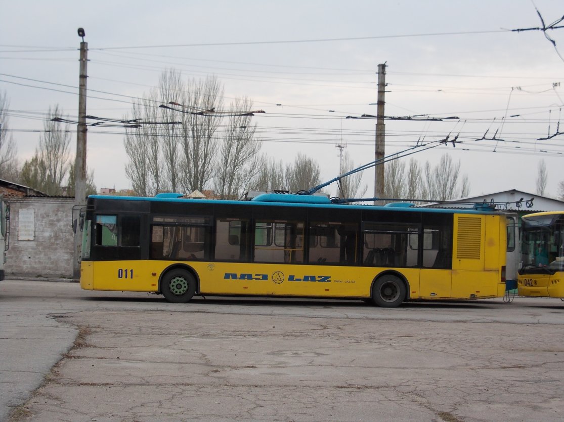 Zaporižžia, LAZ E183D1 č. 011