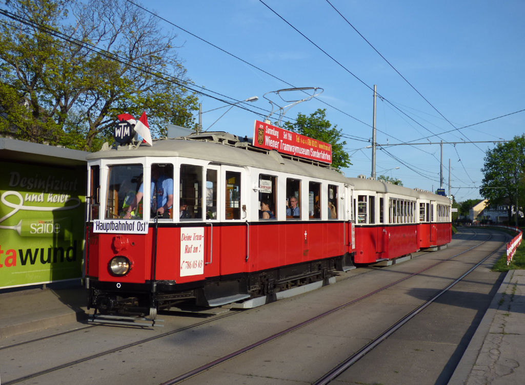 Вена, Lohner Type M № 4077; Вена — Tramwaytag 2015