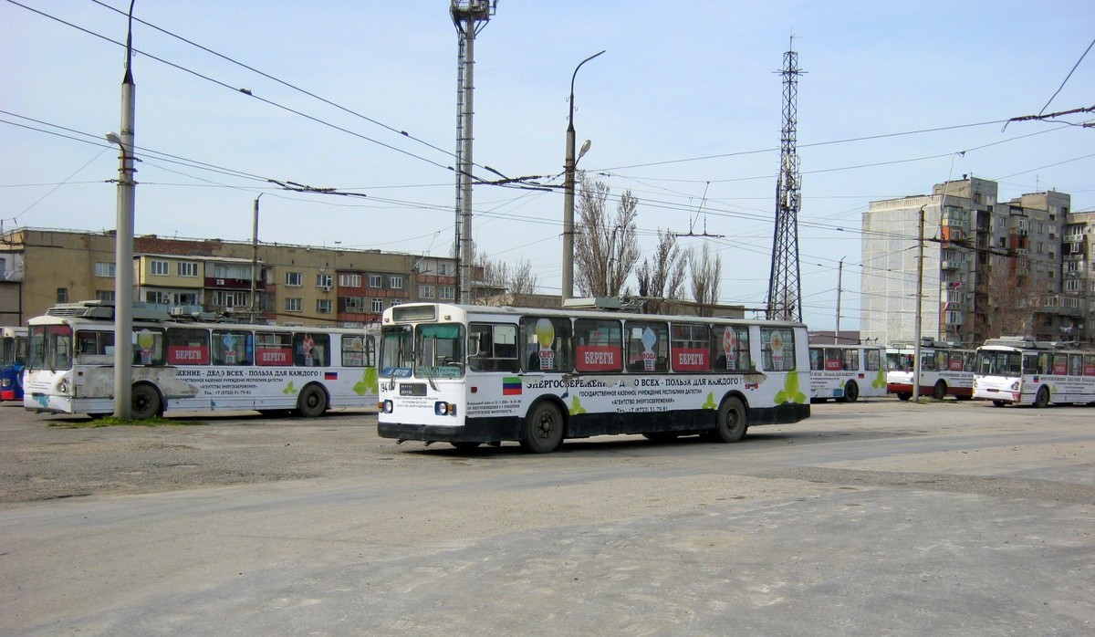 Makhatchkala, ZiU-682G-012 [G0A] N°. 194; Makhatchkala — Trolleybus depot