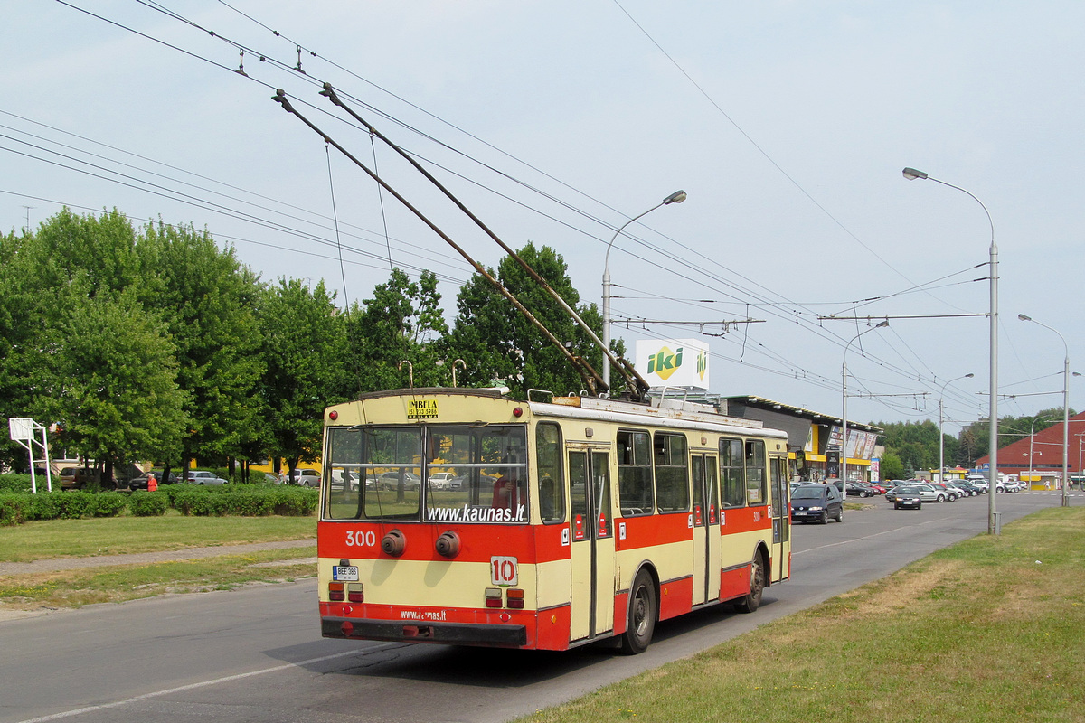 Kaunas, Škoda 14Tr02/6 — 300