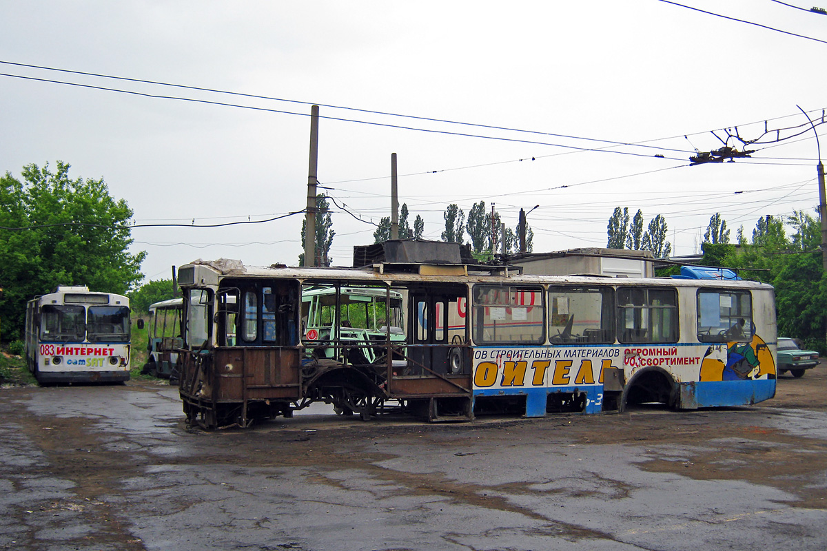 Лисичанск, ЗиУ-682В-012 [В0А] № 073; Лисичанск, ЗиУ-682В10 № 083