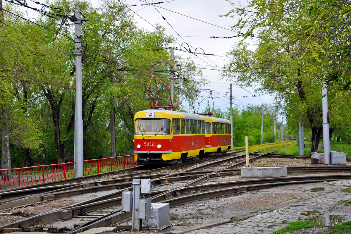 Volgograd, Tatra T3SU č. 5832; Volgograd, Tatra T3SU č. 5833