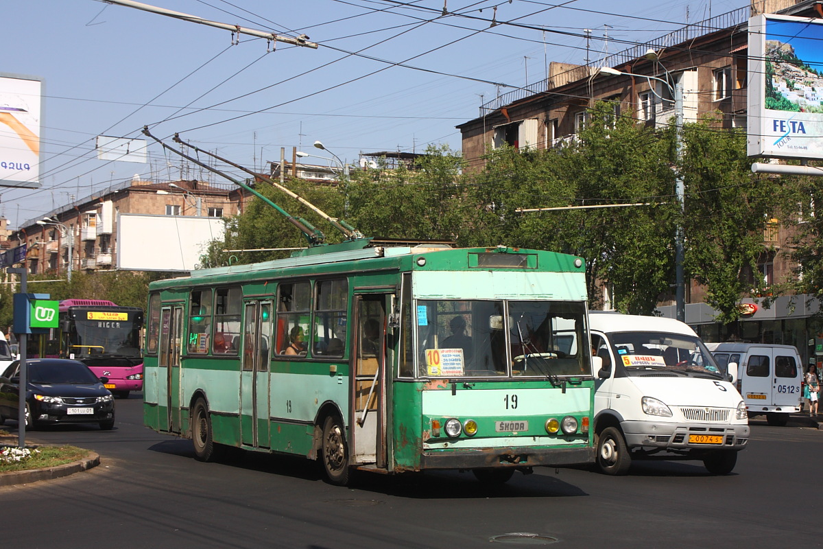 Ереван троллейбус. Ереван, Škoda 14tr. Ереван троллейбус Skoda 14 tr. Ереван троллейбус Škoda 14tr02. Ереван троллейбус TRANSPHOTO.