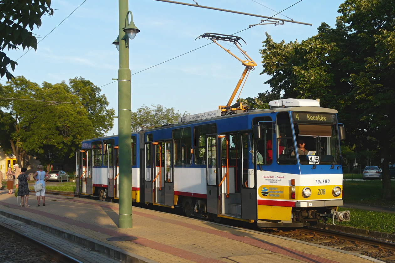 Szeged, Tatra KT4DMC č. 208