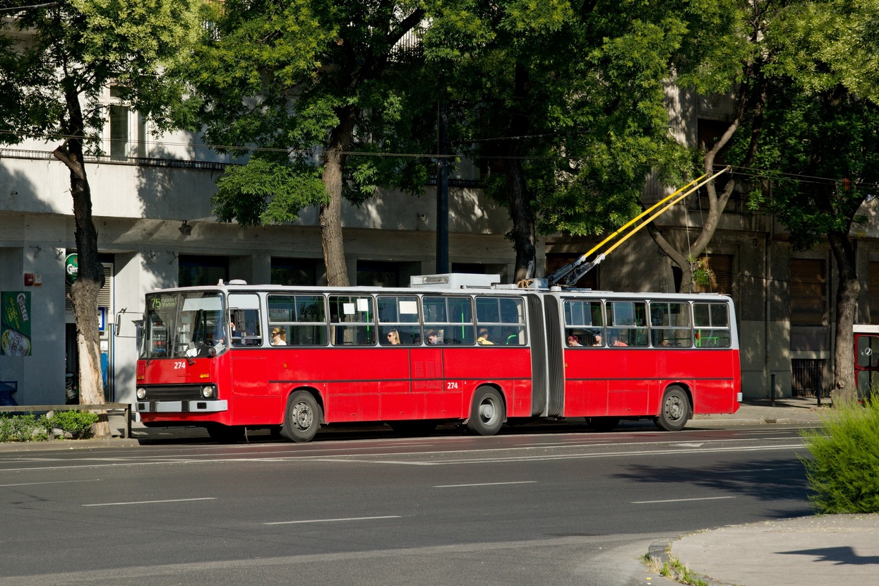 Budapest, Ikarus 280.94 N°. 274