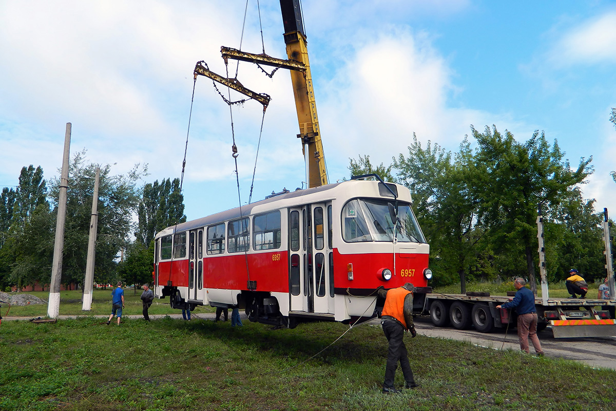 Druzhkivka, Tatra T3SUCS # 6957