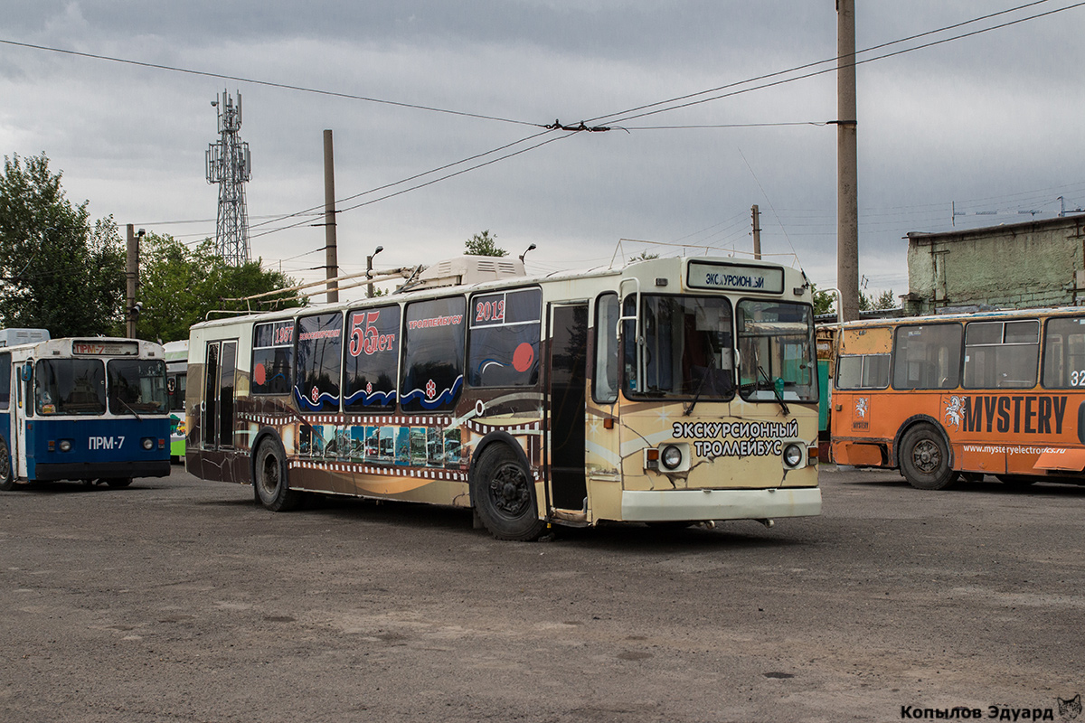 Новосибирск, ЗиУ-682В [В00] № ЭТ-1