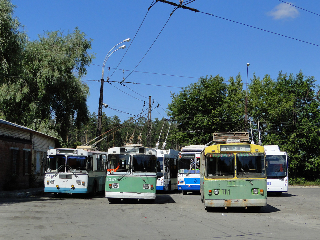 4 троллейбус тольятти. Тольяттинский троллейбус. Троллейбус 1 Тольятти. Троллейбус на Татищева. ТТУ водитель троллейбуса Тольятти.