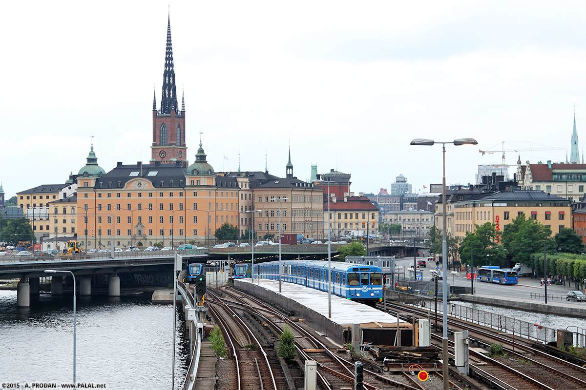 Стокгольм — Tunnelbana — Зелёная линия | Gröna Linjen; Стокгольм — Tunnelbana — Красная линия | Röda Linjen