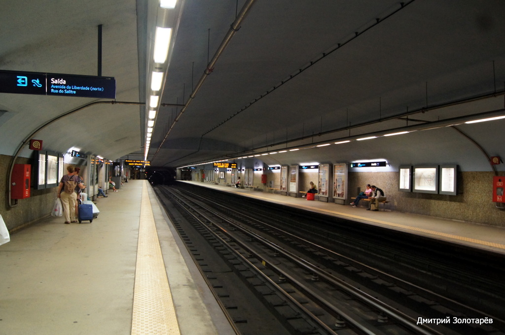Lisabona — Metro — Linha Azul