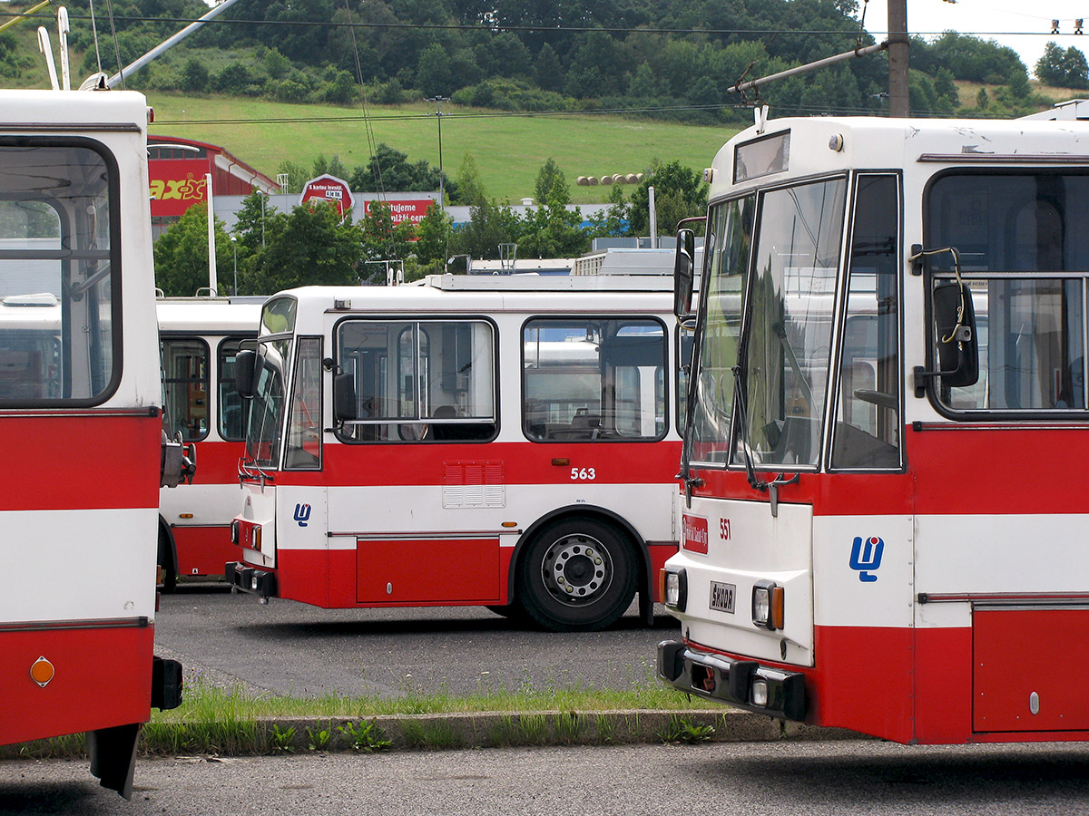 Ústí nad Labem, Škoda 15Tr12/6 № 551; Ústí nad Labem, Škoda 15Tr13/6M № 563