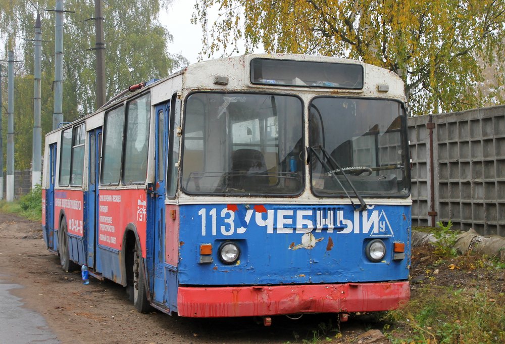 Тверь, ЗиУ-682ГН № 113; Тверь — Служебные и учебные троллейбусы