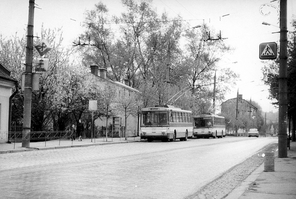 Tchernivtsi, Škoda 14Tr02 N°. 261; Tchernivtsi — Old photos