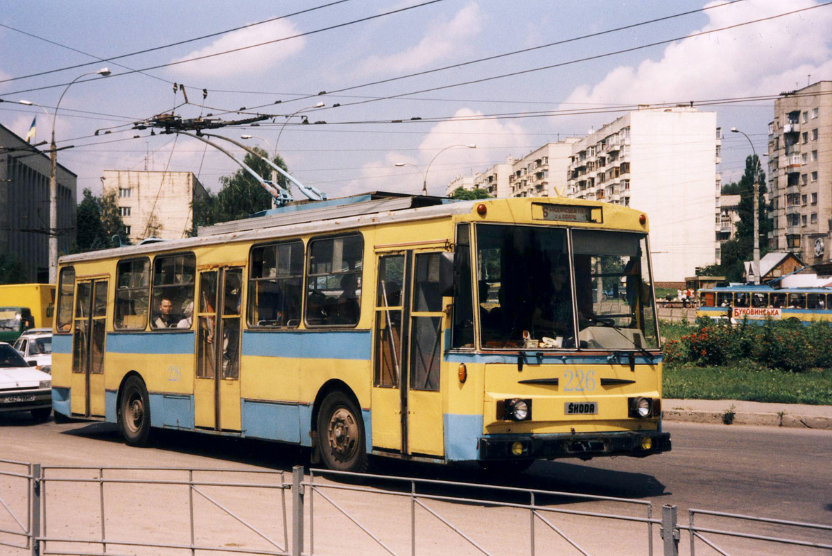 Chernivtsi, Škoda 14Tr02 # 226; Chernivtsi — Old photos (1992-2000)