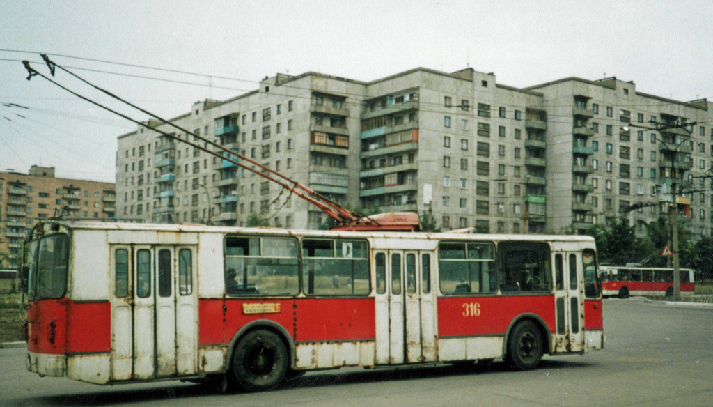 Alchevsk, ZiU-682V [V00] nr. 316; Alchevsk — Old photos: Shots by foreign photographers