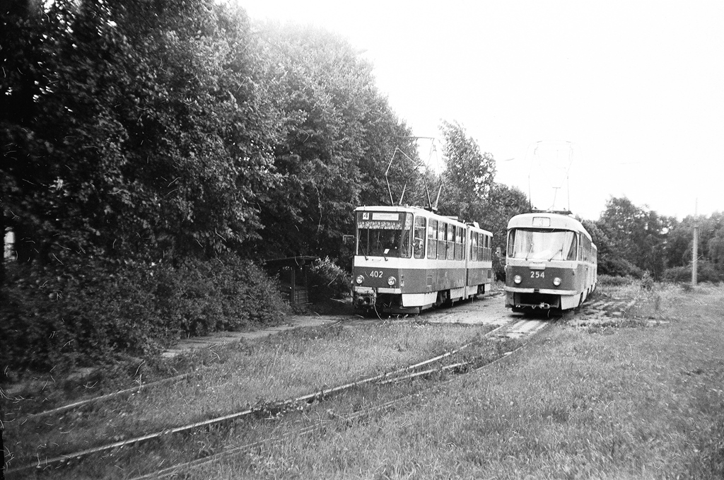 Калининград, Tatra KT4SU № 402; Калининград, Tatra T4SU № 254