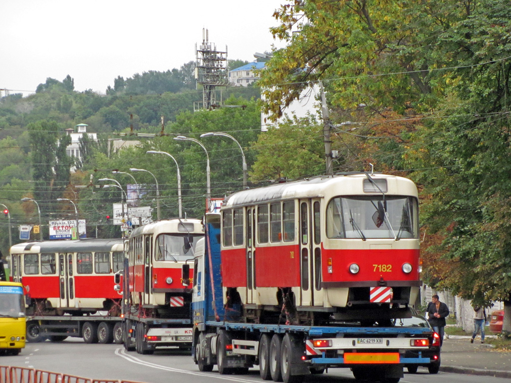 Киев, Tatra T3SUCS № 7182