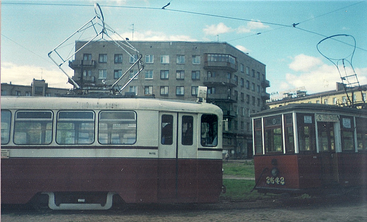 Санкт-Петербург, МС-4 № 2642; Санкт-Петербург, ЛМ-49 № 3691; Санкт-Петербург — Конечные станции и разворотные кольца