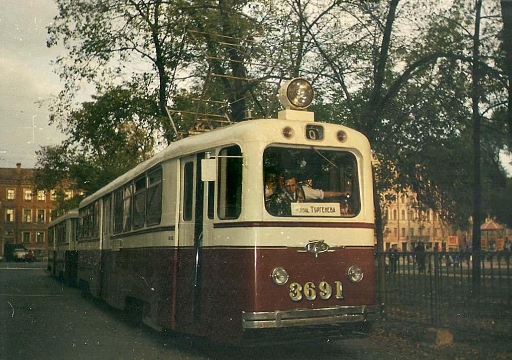 Sankt-Peterburg, LM-49 № 3691