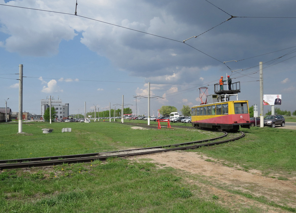 Nižnekamsk, 71-605 (KTM-5M3) č. 11; Nižnekamsk — Tramway lines and stations