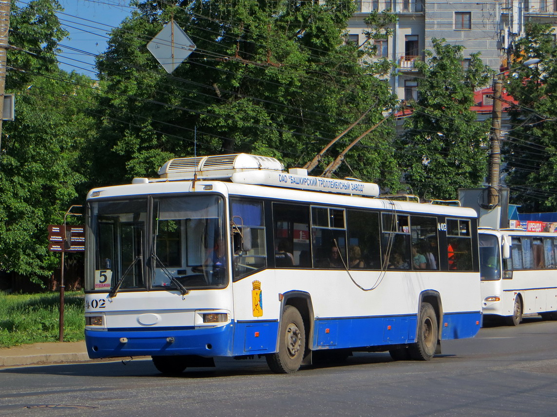 Kirov, BTZ-52767R N°. 402