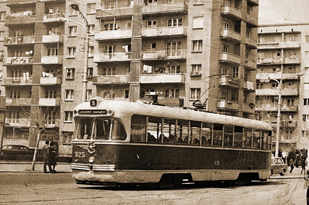 Тбилиси, РВЗ-6М № 325; Тбилиси — Старые фотографии и открытки — трамвай