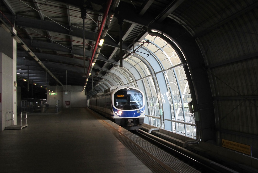 Bangkok — ARL Airport Rail Link (รถไฟฟ้าแอร์พอร์ต เรล ลิงก์)