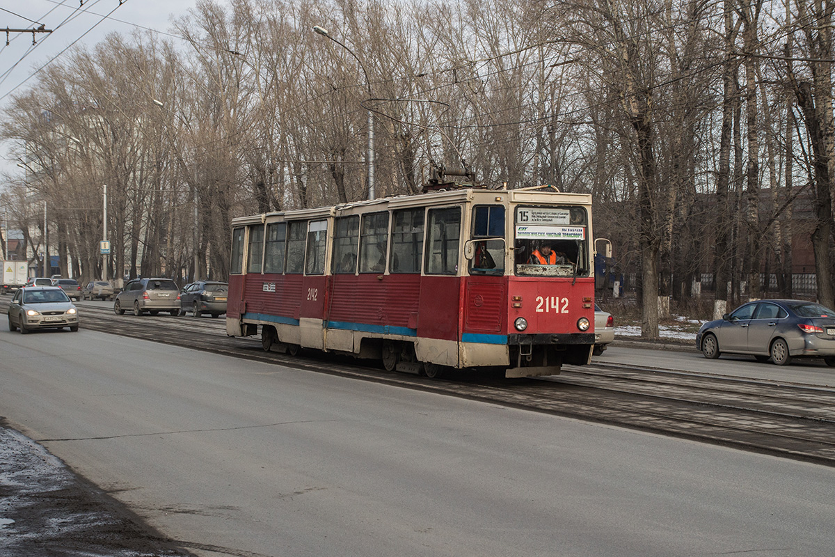 Novosibirsk, 71-605 (KTM-5M3) č. 2142